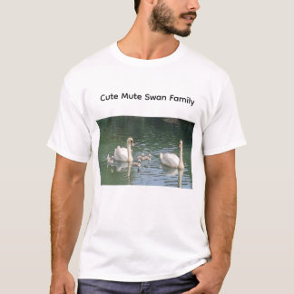T-shirt Famille de cygnes tuberculés mignons