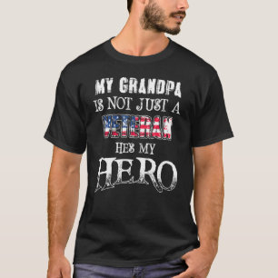T-shirt Famille Militaire Mon Grand-Père N'Est Pas Seuleme