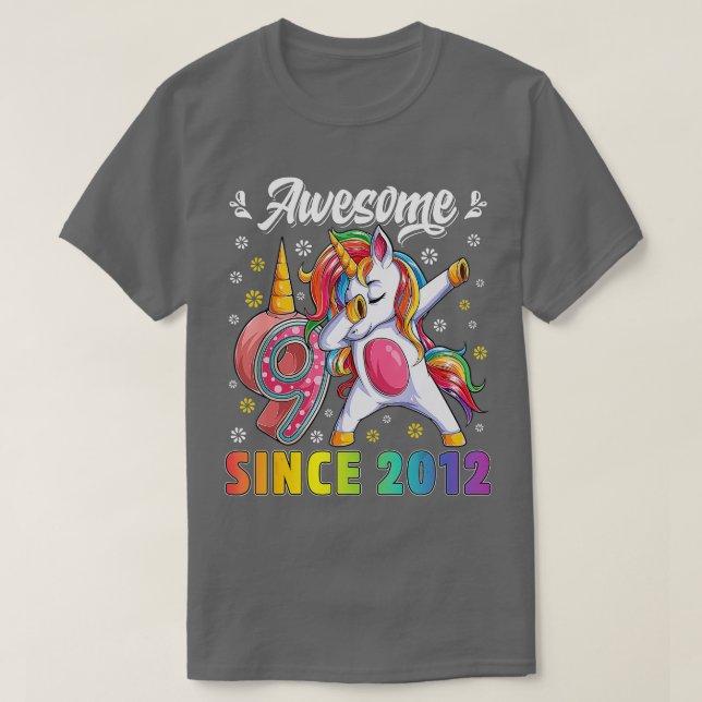 T-shirt fantastique dabbing unicorn anniversaire 9 ans fil (Design devant)