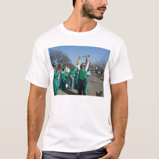 T-shirt Fauchez-Bama les marches (d'Obama) avec les gardes