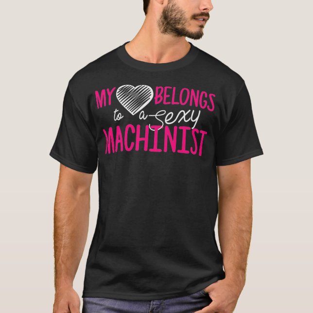 T-shirt Femme Machiniste Mon Coeur Appartient À Une Sexy (Devant)