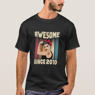 T-shirt Femmes 12 Ans Fantastique Depuis 2010 12E Annivers