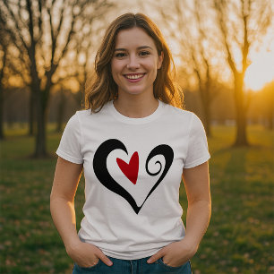 T-shirt Femmes du Coeur Noir Et Rouge