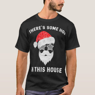 T-shirt Femmes Il y a des trous dans cette maison VNeck