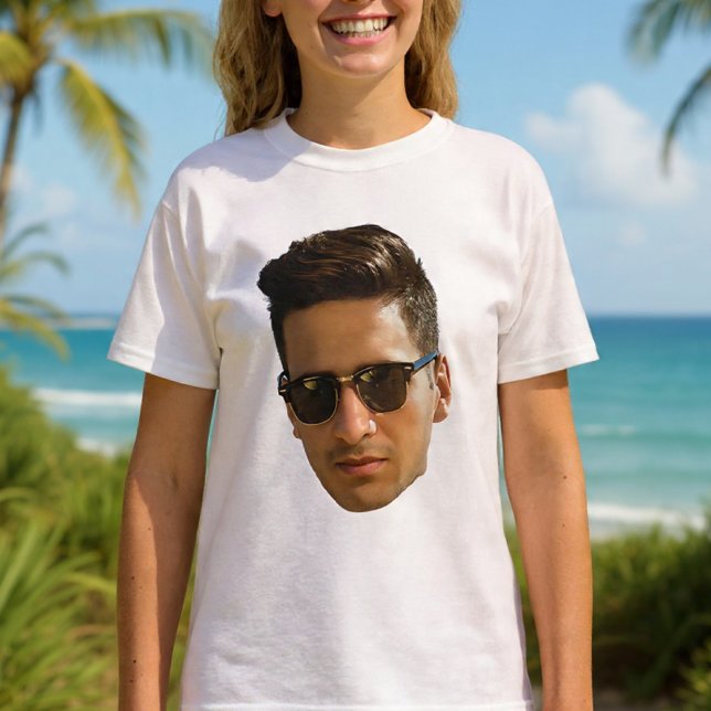 T-shirt Fête d'anniversaire de Bachelorette avec découpe d (Créateur téléchargé)