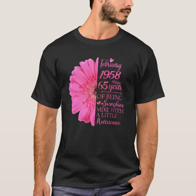 T-shirt Février Fille 1958 65 ans 65e anniversaire (Devant)