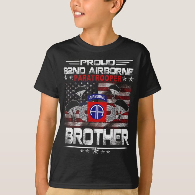 T-shirt Fier 82e Parachutiste aéroporté Drapeau américain  (Devant)