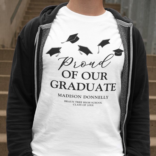 T-shirt Fier de notre diplôme d'études supérieures (Créateur téléchargé)