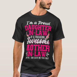 T-shirt Fier Fille En Droit D'Une Mère Fou Et Géniale