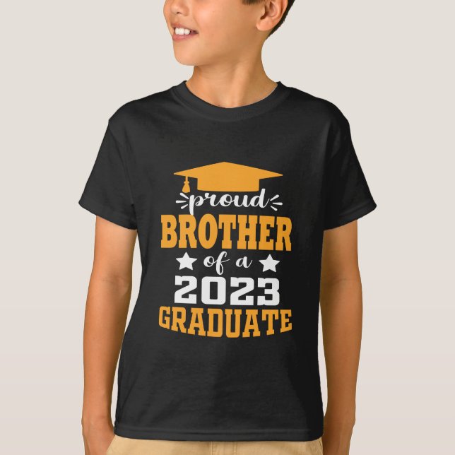 T-shirt Fier FRÈRE d'une classe de 2023 Diplômé moderne (Devant)