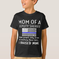 Fier Maman D'Une Mère Du Sheriff Adjoint US Mince