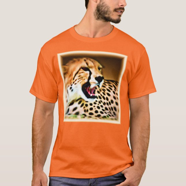 T-shirt "Fierce and Fiery Cheetah Design". Commandez dès m (Devant)