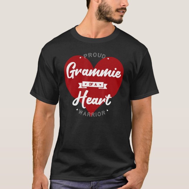 T-shirt Fière Grammie D'Un Guerrier Du Coeur Chirurgie CHD (Devant)