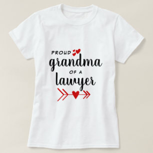 T-shirt Fière grand-mère d'un avocat Coeurs rouges