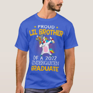 T-shirt Fière Lil Frère D'Un Diplômé De La Maternité 2022