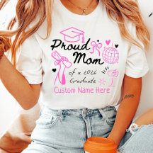 Fière Maman d'un Diplômé 2026 Coquette Rose Person