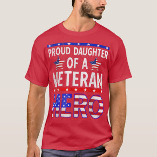 T-shirt Fille héroïque fière de l'Amérique Merci Drapeau a