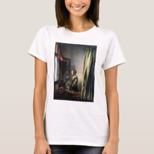 T-shirt Fille lisant une lettre à une fenêtre ouverte, V