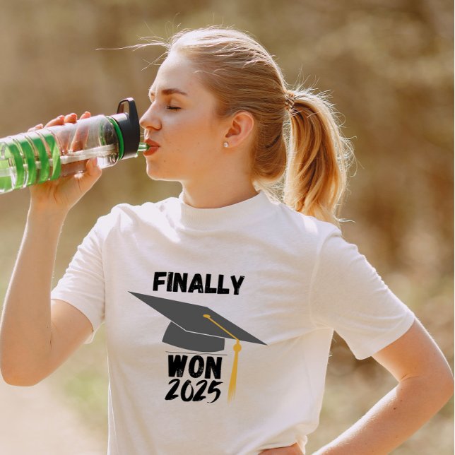 T-shirt Finalement Gagnante (Créateur téléchargé)