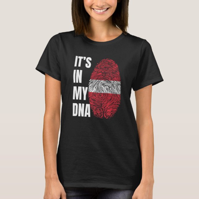 T-shirt Fingerprint DNA Biometry Latvia Flag   (Devant)