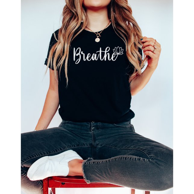 T-shirt Fleur de Breathe-Lotus-Fleur sauvage-Yoga (Créateur téléchargé)