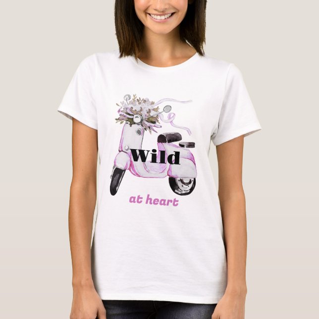 T-shirt Fleurs au coeur sur un scooter (Devant)