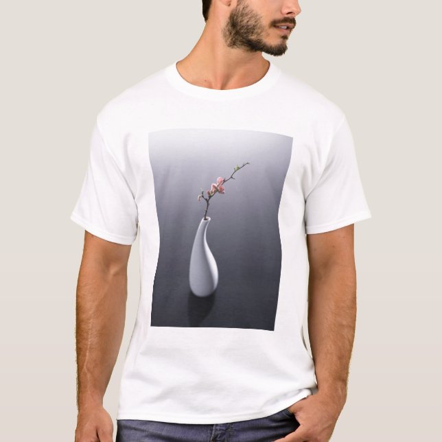 T-shirt Fleurs de cerisier dans le vase (Devant)