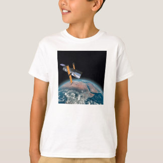 T-shirt foncé d'astronomie de télescope spatial de