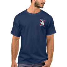 T-shirt foncé de mcal avec les lettres blanches