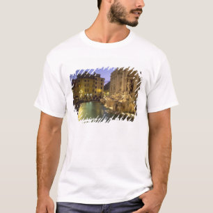 T-shirt Fontaine de Trevi la nuit, Rome, Lazio, Italie