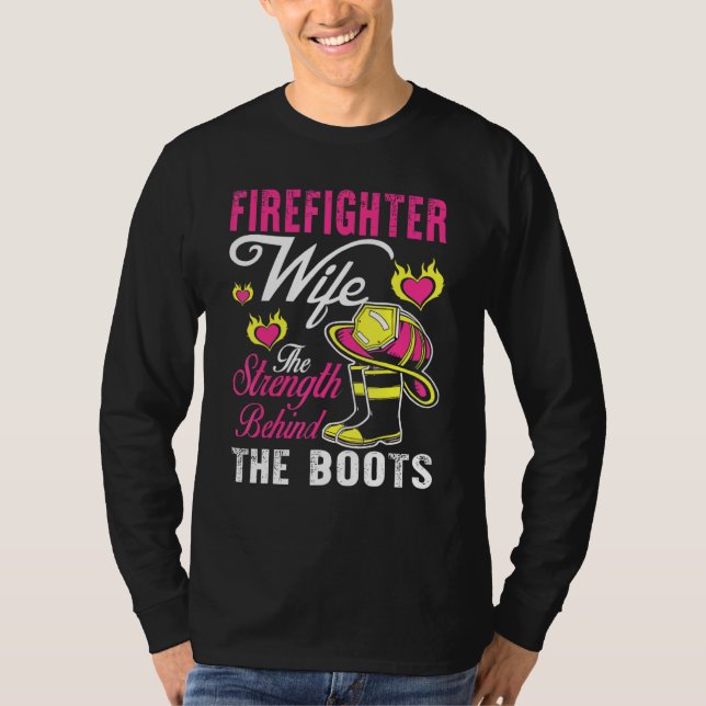 T-shirt Force De La Femme Pompière Derrière Les Bottes Hom (Devant)