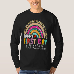 T-shirt Fournisseur De Garderie Leopard Rainbow Bienvenue 