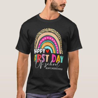 T-shirt Fournisseur De Garderie Leopard Rainbow Bienvenue 