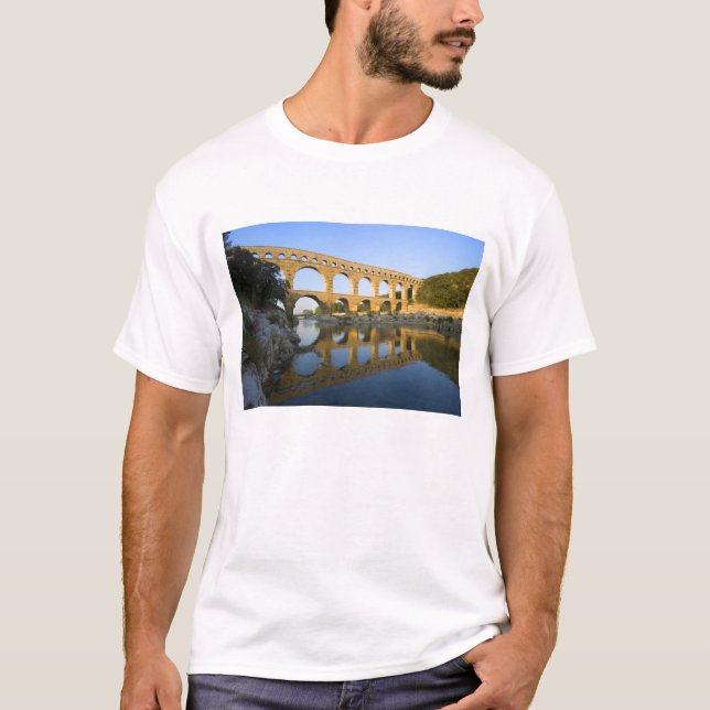 T-shirt France, Avignon. L'aqueduc romain du Pont du Gard (Devant)