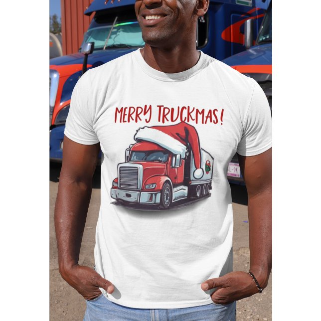 T-shirt Funky Noël Semi Transport Camion Truckmas (Merry Truckmas, A gift for truck drivers featuring a transport truck wearing a Santa hat.)