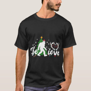 T-shirt Funny Christmas Bigfoot Believe Bigfoot avec Père 