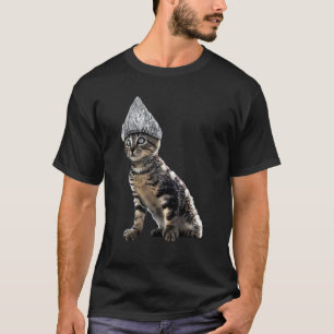 T-shirt Funny Halloween Cat Tin Foil Hat Conspiracy for Me