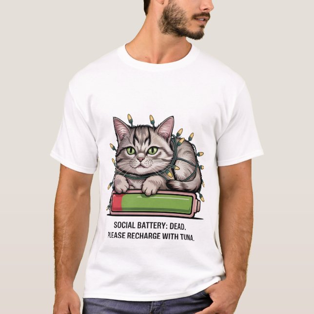 T-shirt Funny "Social Battery Dead" Cute Cat Recharge 🔋🐈 (Devant)