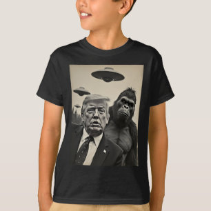 T-shirt Funny Trump Bigfoot Selfie Avec Ufos Alien Étrange