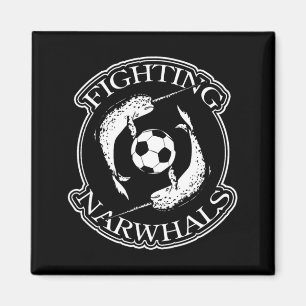T-Shirt Fußball kämpfende Narwale Magnet