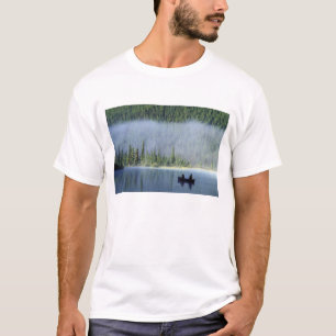 T-shirt Garçons pêchant sur le lac Waterfowl, Banff Nation