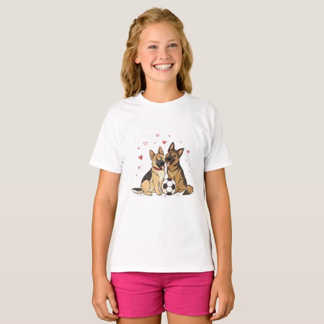 T-shirt German Shepherds with Soccer Ball for Valentine's  (Devant entier)