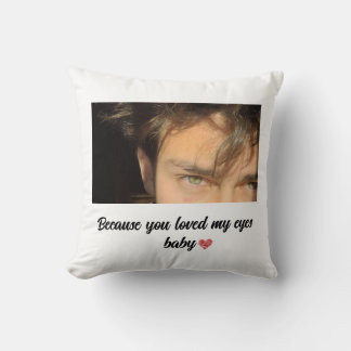 T-Shirt-Geschenk mit Augen Kissen