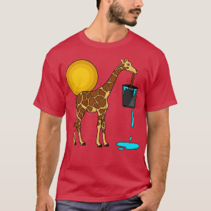 T-shirt Ggirafe mignonne avec un seau d'eau à débordement