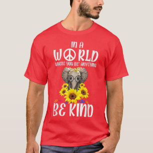 T-shirt Gilden Elephant Tournesol Be Kind Graphic Tee