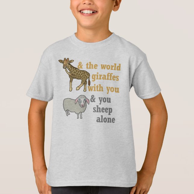 T-shirt Girafe et moutons animaux drôles de calembour (Devant)
