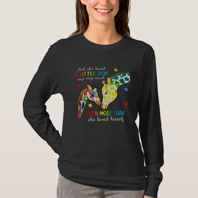 T-shirt Giraffe Autism Awareness Month She Loved A Little  (Devant)
