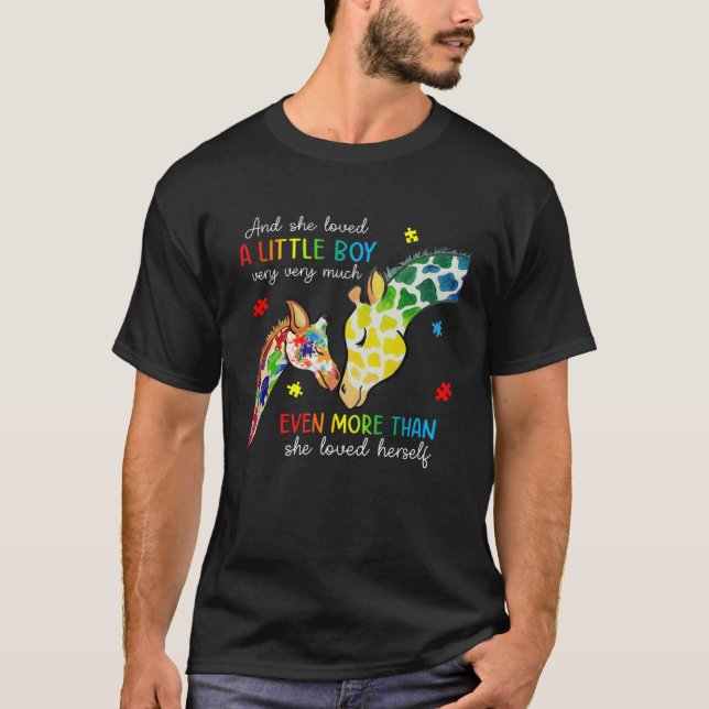 T-shirt Giraffe Autism Awareness Month She Loved A Little  (Devant)