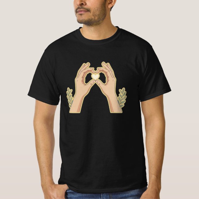 T-shirt Golden Hands Heart – Cute Family-Friendly Cartoon  (Devant)