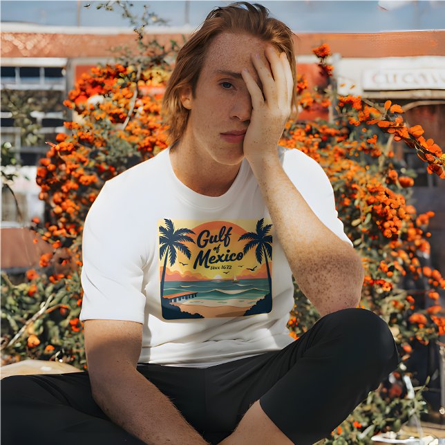 T-shirt Golfe du Mexique Retro Travel Poster Style (Travel Poster Style Gulf of Mexico Since 1672 white t-shirt. )